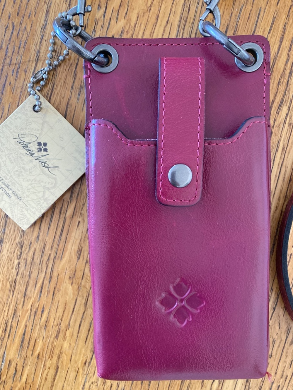 Patricia Nash “Farleigh” Magenta Leather Crossbody Bag - Picture 2 of 7